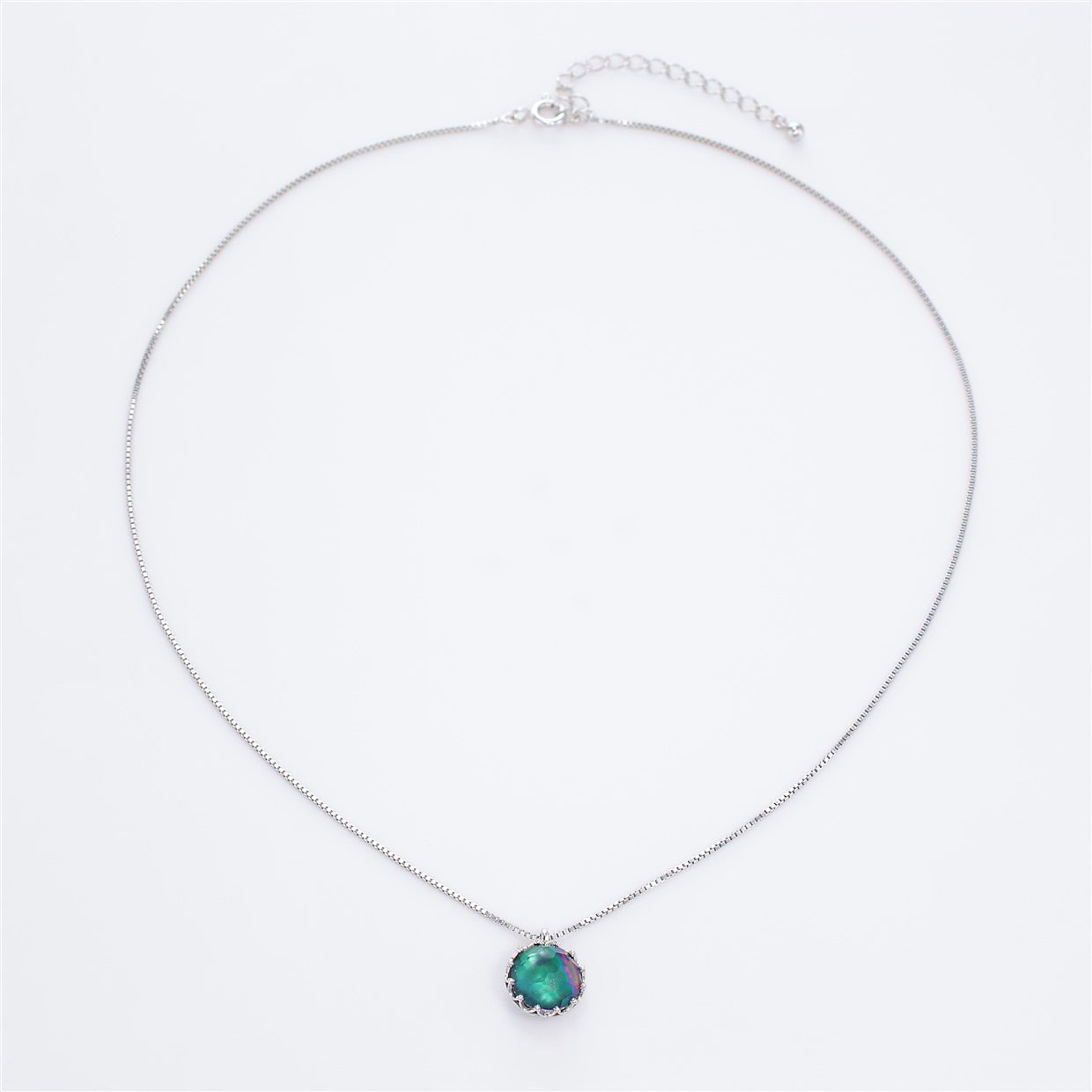 宝石クォーツ・水晶を使った和の彩ネックレス/ペンダントの商品写真です。型番：CR201001-01~02 画像その1
