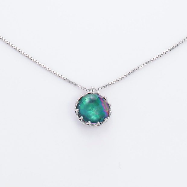 宝石クォーツ・水晶を使った和の彩ネックレス/ペンダントの商品写真です。型番：CR201001-01~02 画像その2