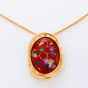宝石クォーツ・水晶を使った花と和風のデザインが特徴的な和の彩ネックレス/ペンダントの商品写真です。型番：CR201005-01~02 画像その2