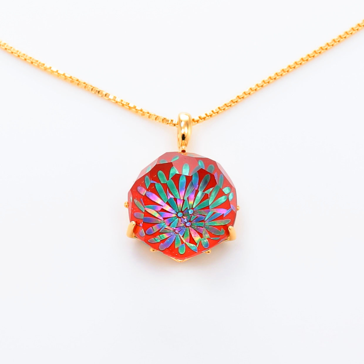 宝石クォーツ・水晶を使った花と和風のデザインが特徴的な和の彩ネックレス/ペンダントの商品写真です。型番：CR201010-01~02 画像その2