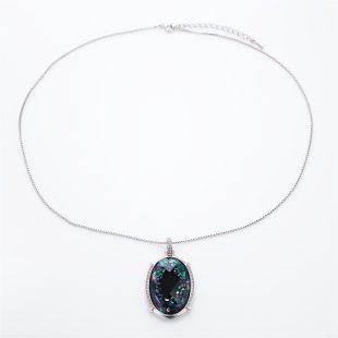 宝石クォーツ・水晶を使った和風のデザインが特徴的な和の彩ネックレス/ペンダントの商品写真です。型番：CR201016-01 画像その1