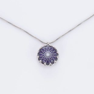 宝石クォーツ・水晶を使った和風のデザインが特徴的な和の彩ネックレス/ペンダントの商品写真です。型番：CR201019-01~05 画像その2