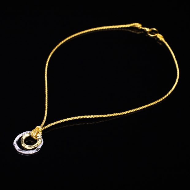 和の彩　金銀糸ネックレス/ペンダントの商品写真です。型番：658-918 画像その1