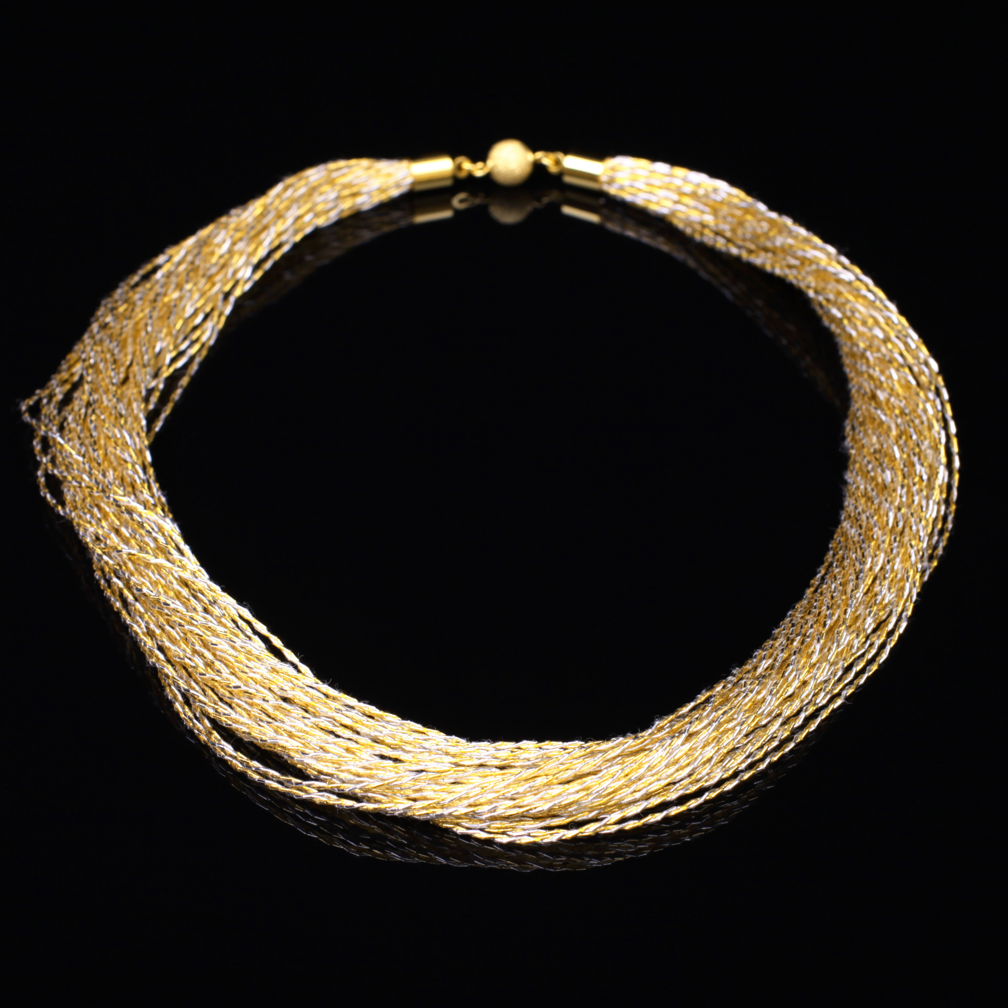 和の彩　金銀糸ネックレス/ペンダントの商品写真です。型番：659-081 画像その1