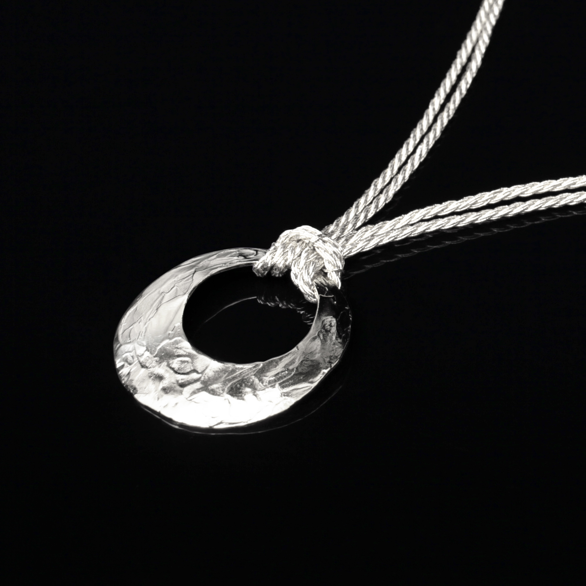 美品 wanoiro 銀糸 La belle lune 美しい月のネックレス