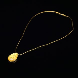 宝石クォーツ・水晶を使った和の彩　金銀糸ネックレス/ペンダントの商品写真です。型番：659-151 画像その1